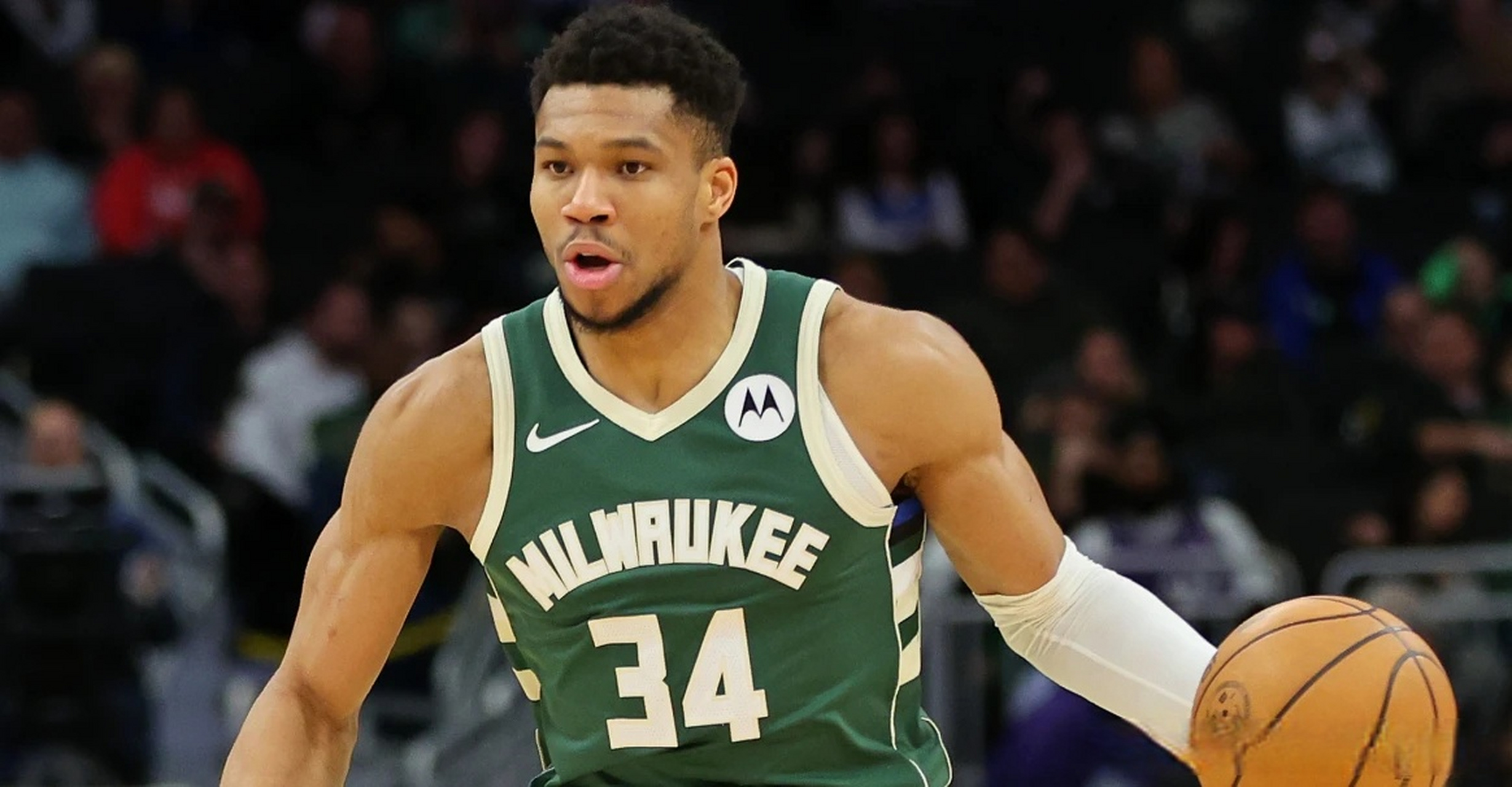 包含字母哥在公牛比赛中高光表现,势不可挡引发热议!的词条 包含字母哥在公牛比赛中高光表现,势不可挡引发热议!的词条